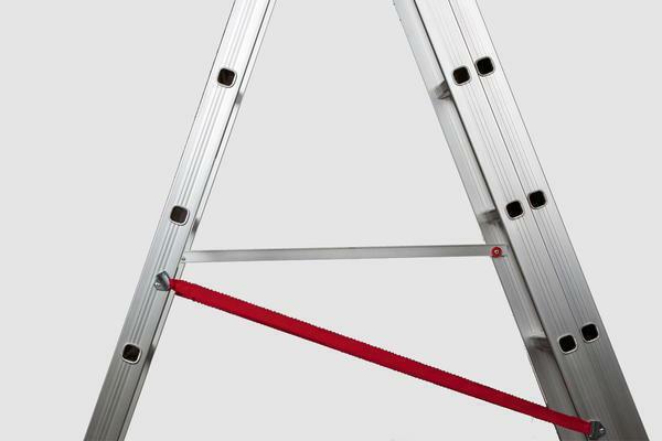 Particular attention when buying a ladder should pay attention to the quality and material from which it is made