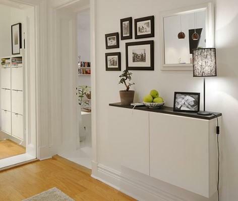 A narrow console is perfect for an entrance hall of any size