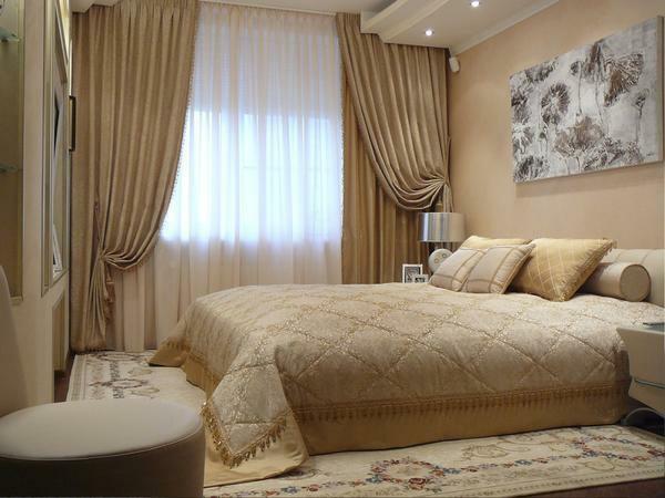 When designing a bedroom, special attention should be paid to choosing curtains and curtains