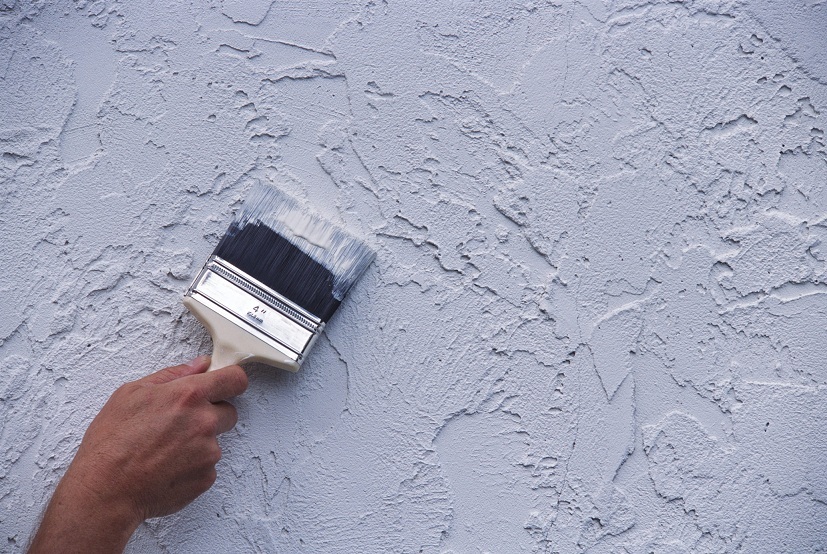 applying wallpaper brush