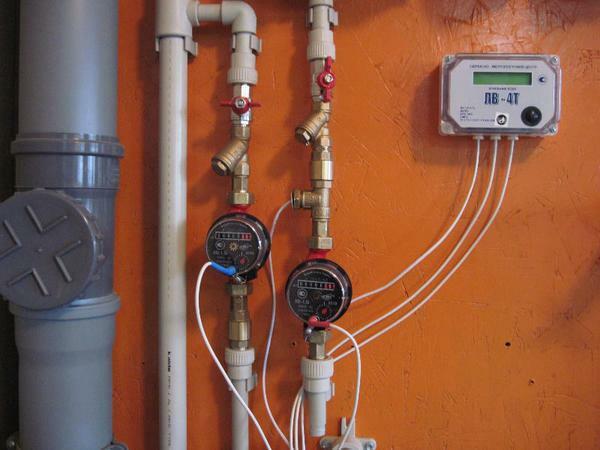 To save on hot water will allow a meter with a temperature sensor
