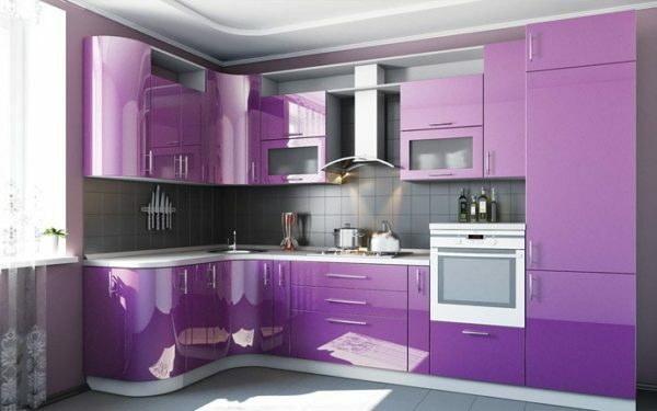 Cozinha ocupam duas ou três paredes e dispostos como um sistema modular