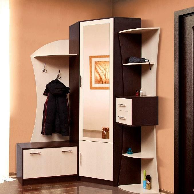 Kotiček dvorane v malih hodnik: majhna fotografija, velikost in oblika za stanovanja, mala in mini