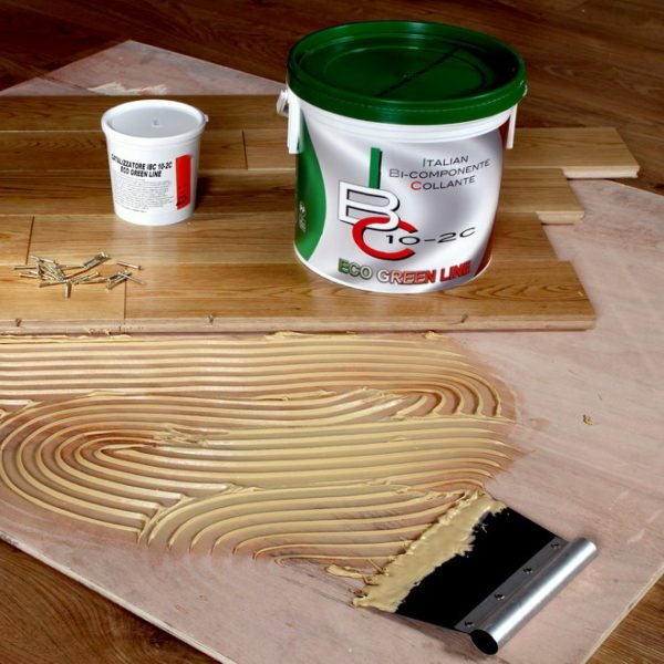 Lepljenje - je zanesljiv način določanja lesene deske.