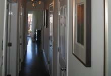 Appealing-hallway-lighting-fixtures-and-minimalis-pictures-with-white-curtains