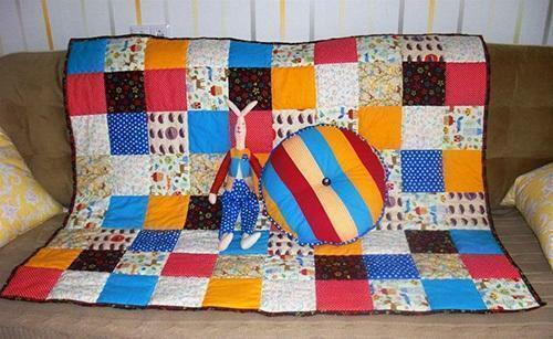 Many products made in patchwork style are real works of art, they can not be found on store shelves