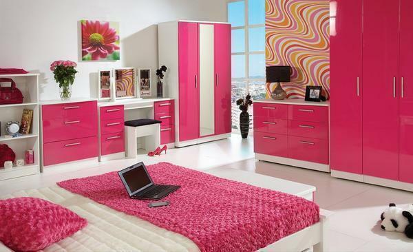 An excellent option for a teenage girl who has a lot of clothes is the modular furniture, where all her outfits will fit