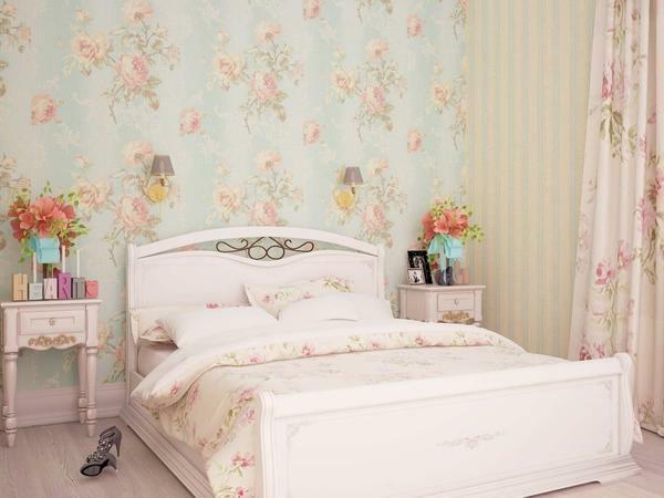 Shebbie-chic style wallpapers create the right mood in the bedroom, regardless of weather or fleeting dreams