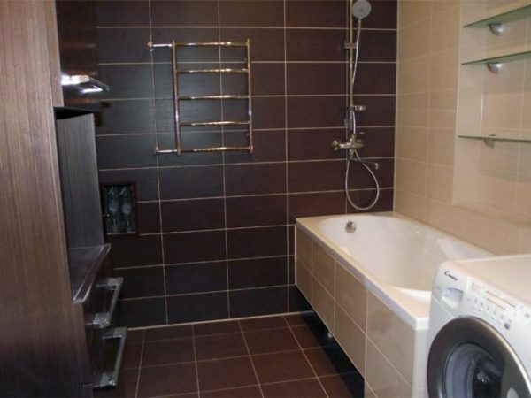 Pločice na zidovima i podu - najpraktičniji i pouzdano rješenje za kupaonicu, jer takva površina se ne boji vode