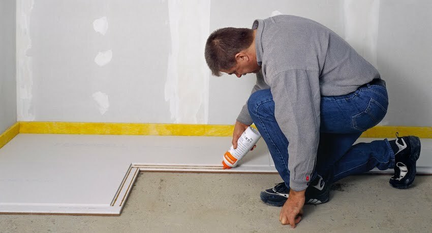 Pros and cons of the dry floor screed technology and its devices