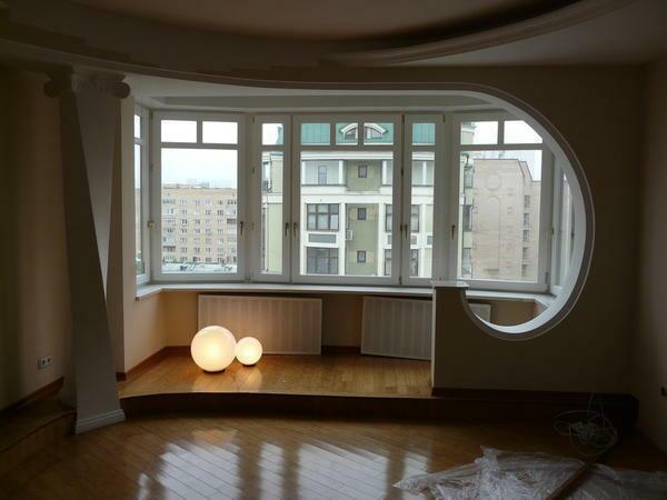 Za balkon izkazalo, toplo in udobno, je lahko dodatno sobo, da preživijo toplo besedo