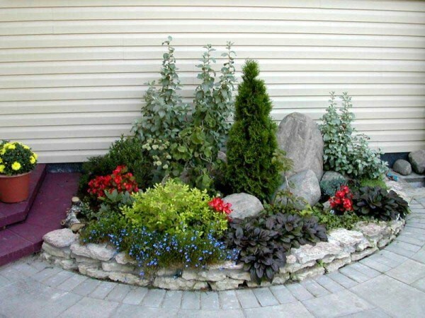 Mini rock garden porch