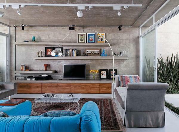 Two-level concrete ceiling looks stylish in large rooms