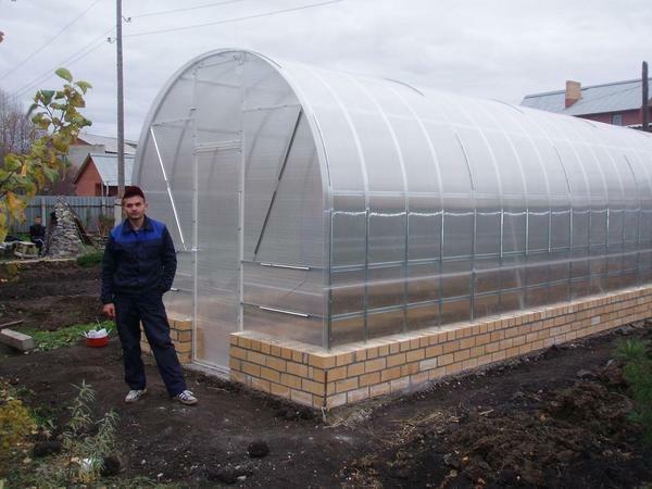 Install the greenhouse in such a way that it does not interfere with movement around the site