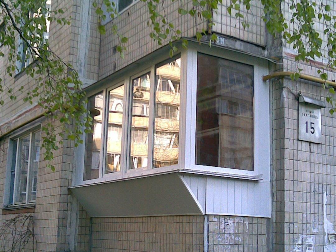 Balcony with removal: glazing and extension of the floor, photo on the base of the slab, installation of a window sill and a permit