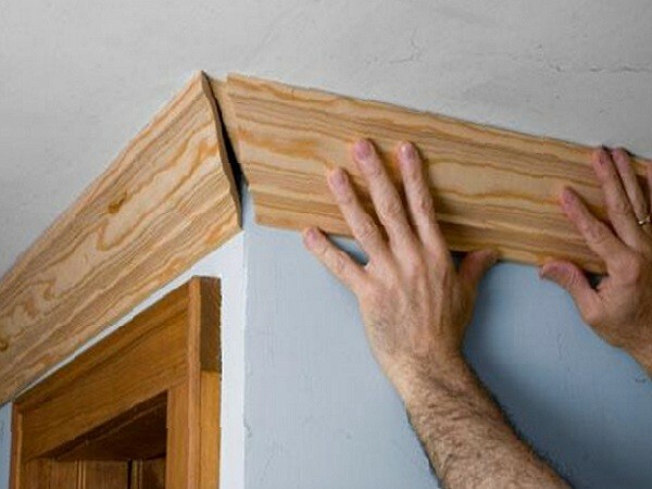 Installation of wooden fillets complicated by their high weight