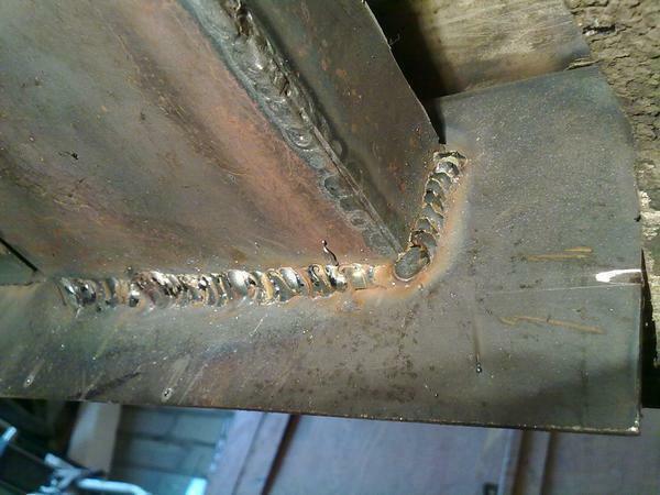 The correct welding seam looks neat and does not differ in thickness in different places