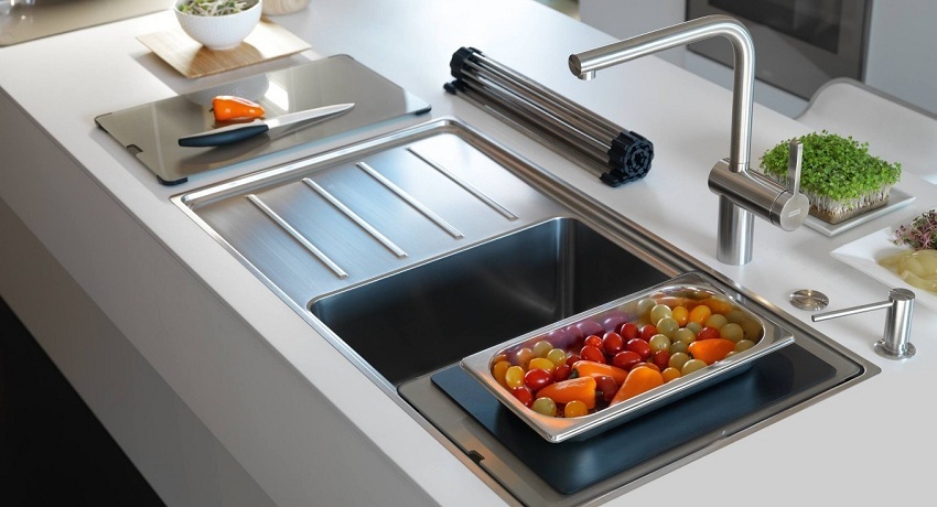 Kitchen sink stainless steel: the choice of features and its role in the interior