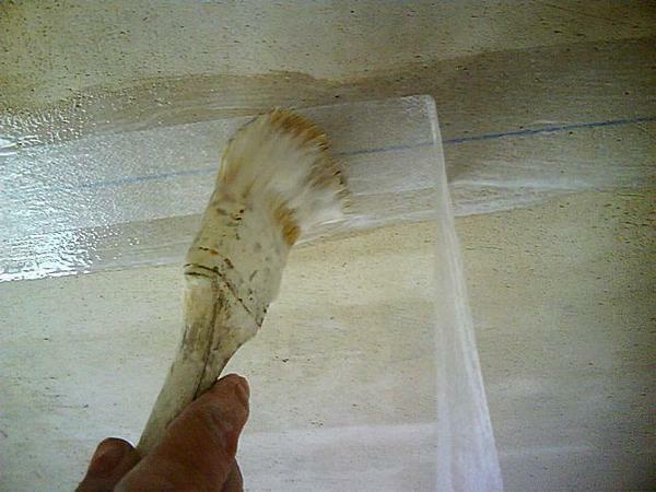 Glue ceilings: video, how to correctly paste and what, spider web, PVA glue, photo