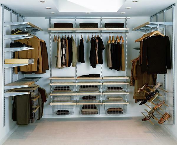 Omare omare: soba fotografija, kotne police za zasnovo, lokacijo pohištva na hodniku, ki je boljši