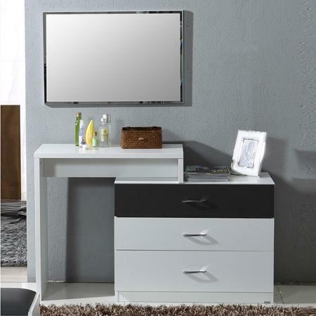 The dressing table is ideal for a bedroom both for a child and for an adult