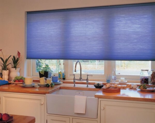 Blinds in the interior of the kitchen