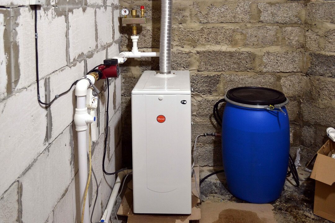 Calefacción en una casa particular: el agua y otros tipos de sistemas, circuitos, instrucciones de instalación, vídeos y fotos