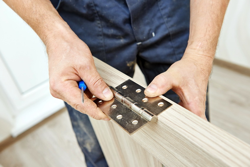 Norėdami medinės durys truks ilgiau, nes tai yra būtina pasirinkti kokybiškus detalės
