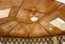 Wood-cross-ceiling