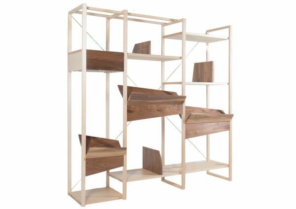 «Planed Planes» allocate shelf unusual shape, allowing to play with space