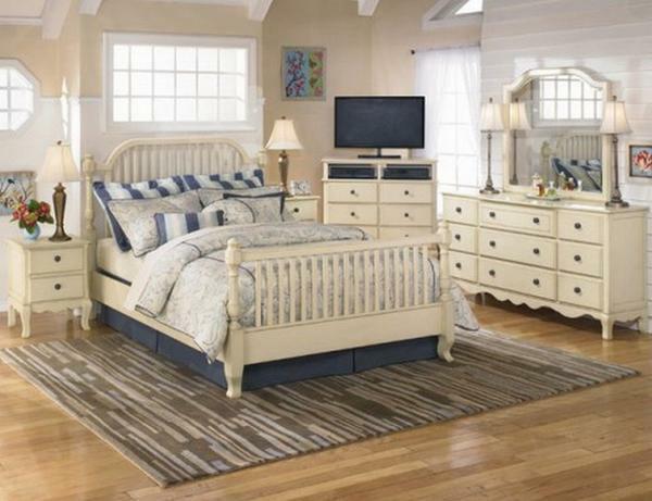 The main condition when choosing a bedroom set - it should fully meet your desires