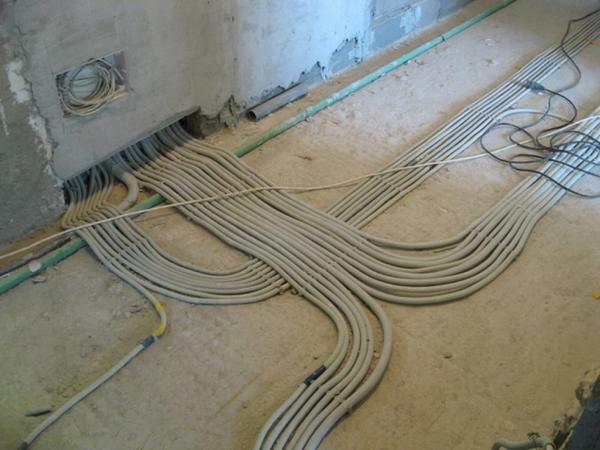 The main disadvantage of laying electrical wires around the floor is the difficulty of performing repair work as a result of wiring damage