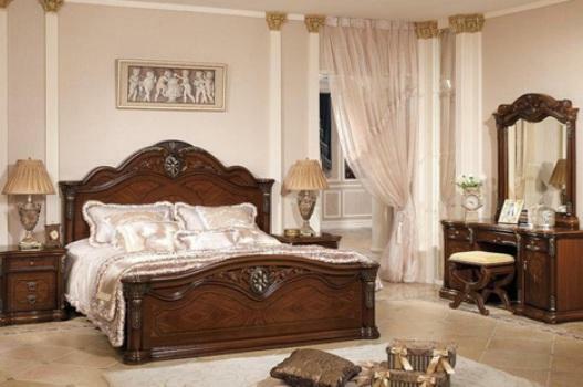 O estilo clássico para a decoração dos quartos é raramente usada devido à disposição de apartamentos modernos