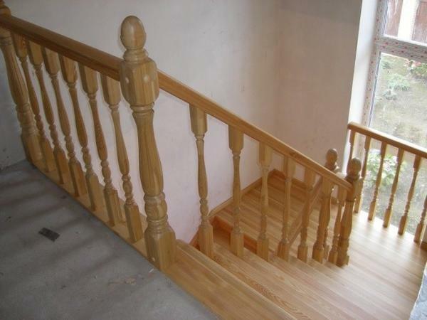 Larch stairs - beauty and durability embodied in a tree
