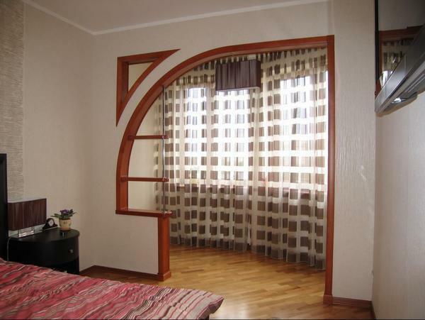 El interior prácticamente cualquier habitación perfectamente en forma y estilo original de paneles de yeso