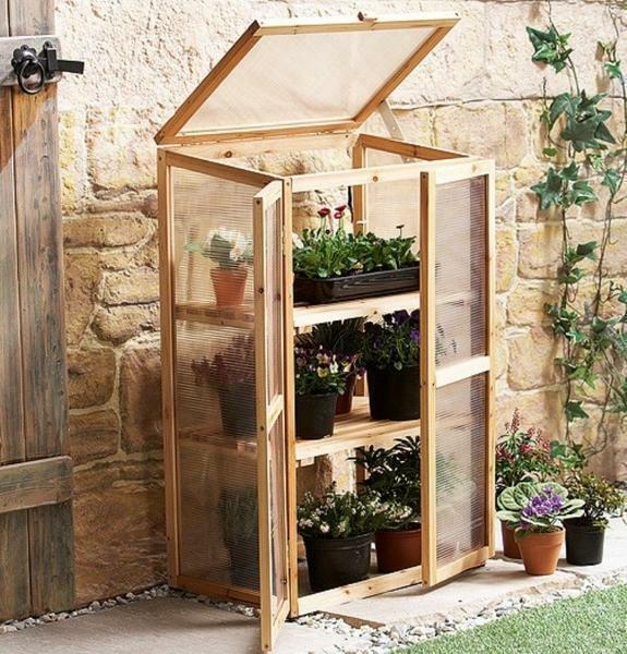 Home greenhouse can be made in any style
