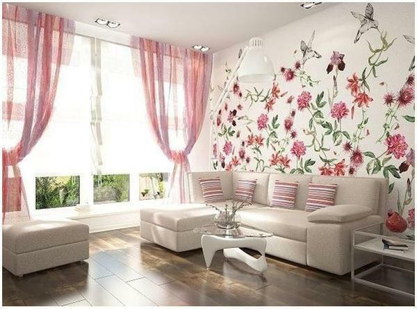With floral prints perfectly harmonizes the soft furniture of warm colors
