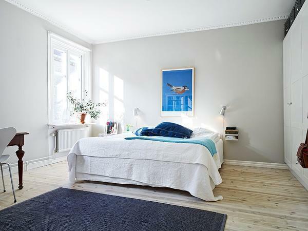 If you like simplicity and functionality, then for you the bedroom in the Scandinavian style