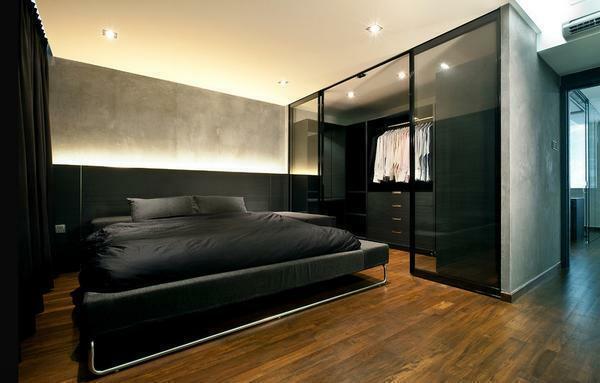 To make the room look organic, it is necessary to decorate the dressing room and bedroom in the same style