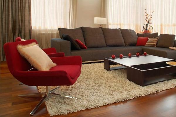 Also very popular for the living room is a cotton carpet, which is selected depending on the design of the room