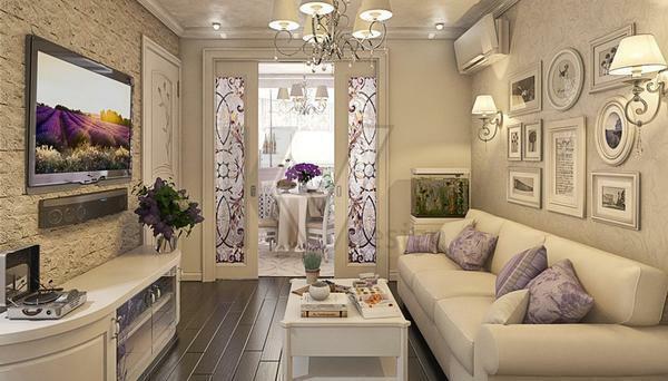 Para interiores de estilo campestre se caracteriza por los colores pastel suaves, tonos suaves alrededor