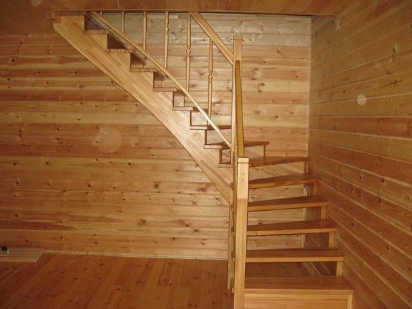 Handrails make ladders from larch safe