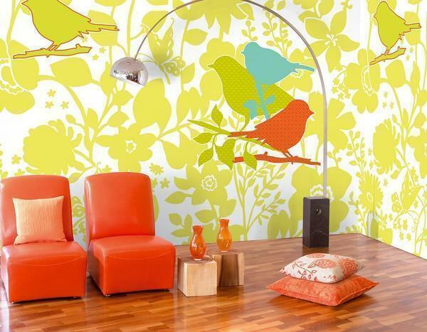 Wallpaper with birds is quite a self-sufficient accent, so lovers of romance need to pay their attention to them