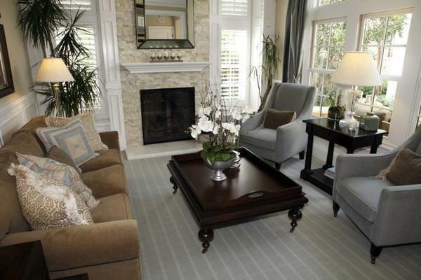 There are several basic styles that are best suited for decorating the living room