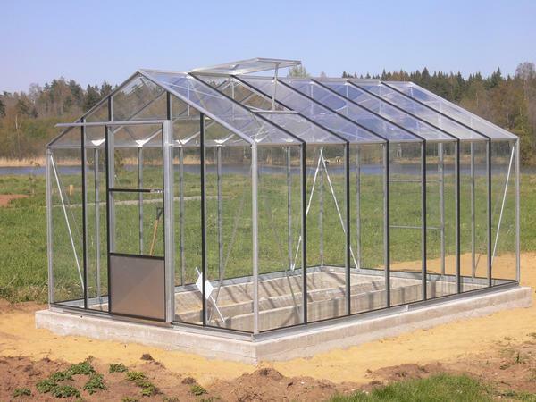 Mount the aluminum greenhouse under the glass can be easily and quickly