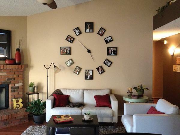 reloj de pared de la sala de estar más originales: una foto en el interior de la habitación, bonito y barato