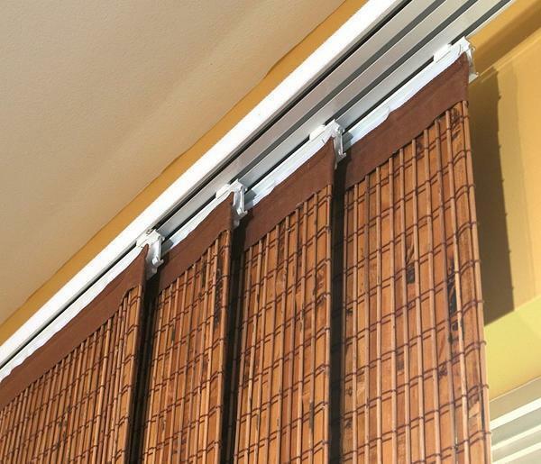 Among the advantages of Japanese blinds is worth noting the excellent aesthetic qualities and wide choice