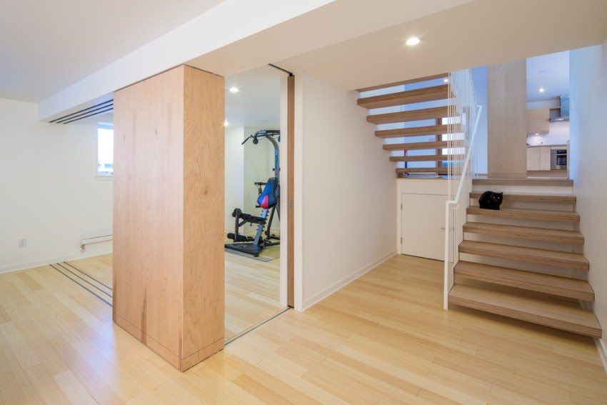 Vinyl floor with the maximum level of wear resistance can be used in home gym