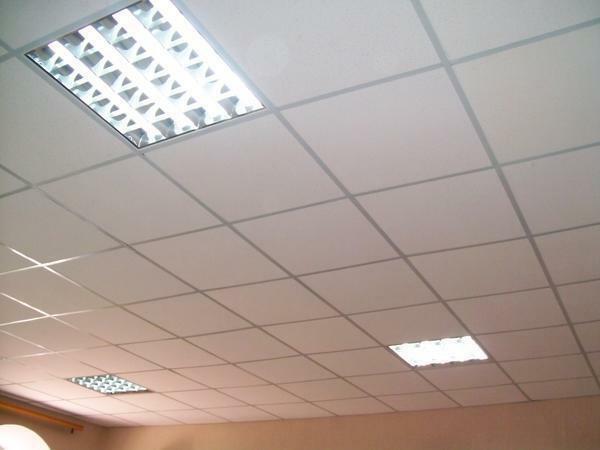 Due to its lightness, mineral fiber slabs can not be better suited for the Armstrong ceiling