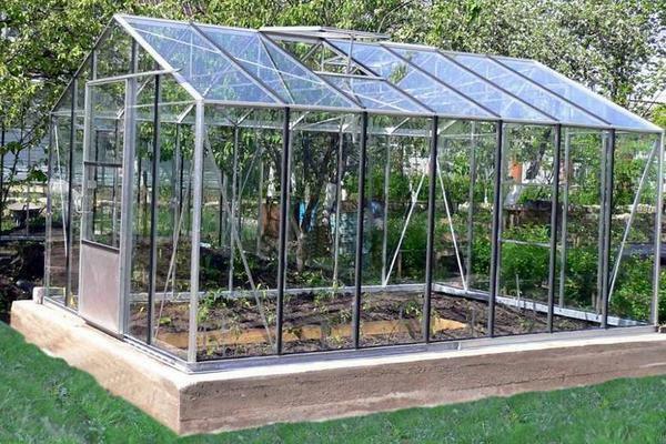 Glass greenhouse can be made by own hands